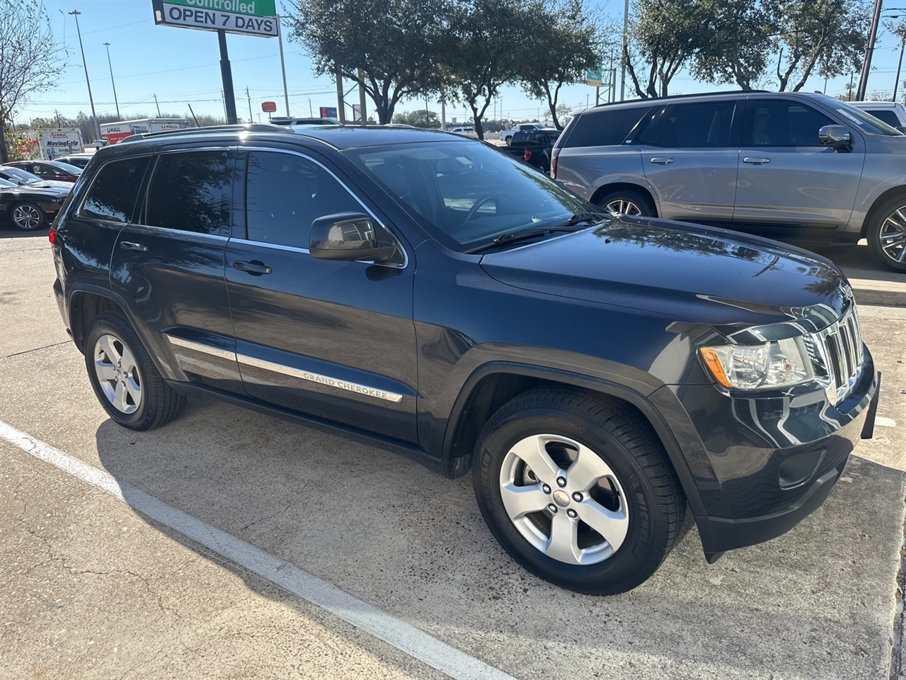 Jeep Grand Cherokee Laredo 2WD 2012