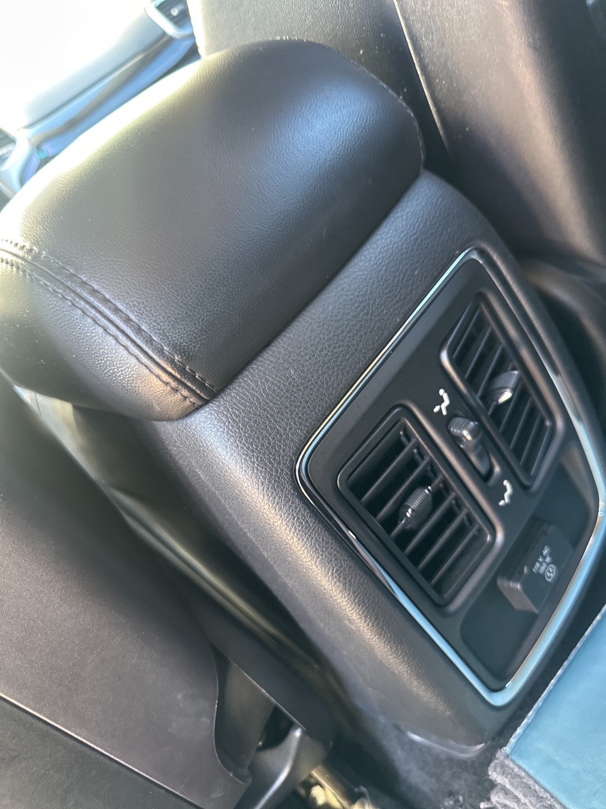 Jeep Grand Cherokee Laredo 2WD 2012