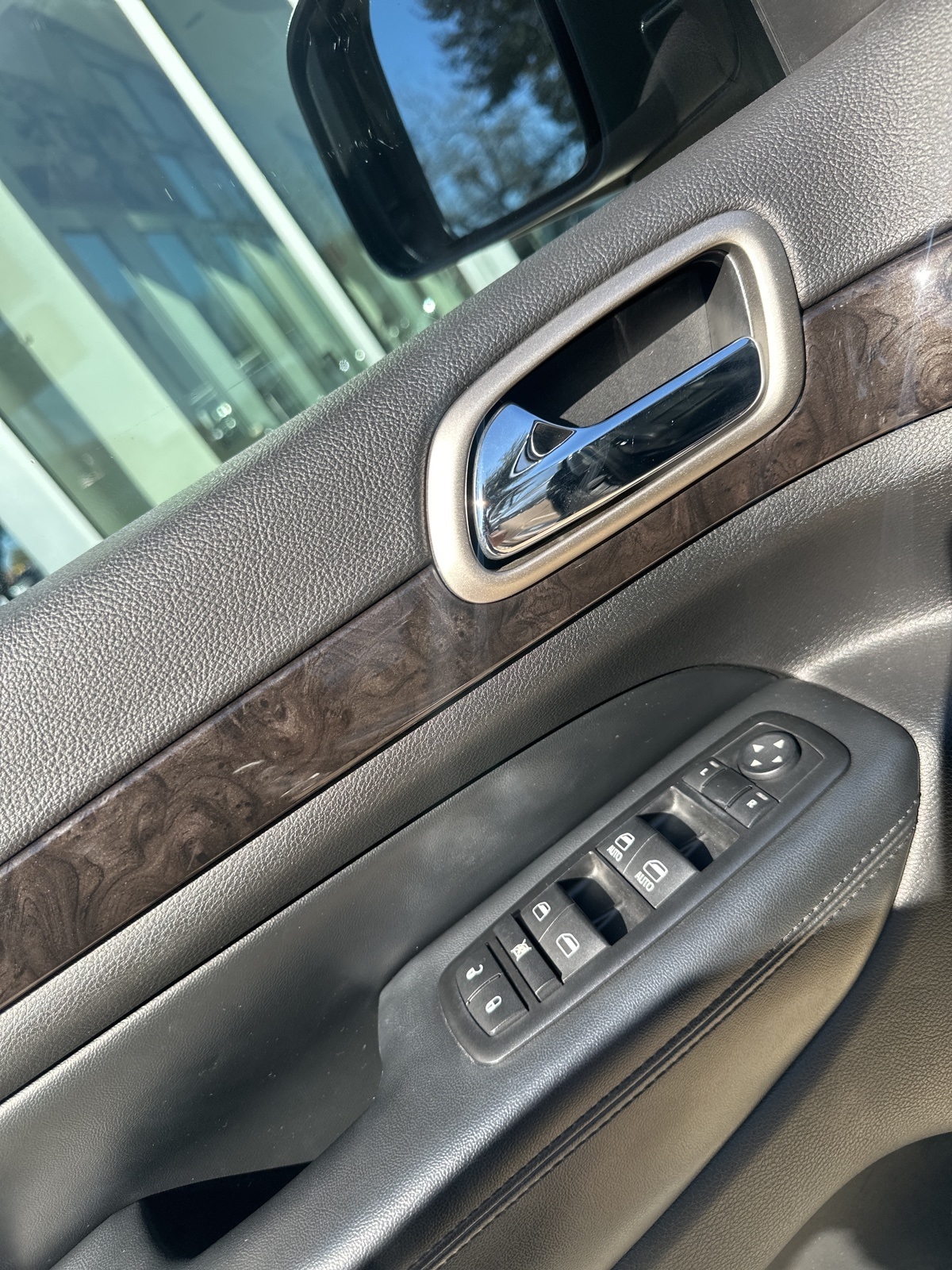 Jeep Grand Cherokee Laredo 2WD 2012