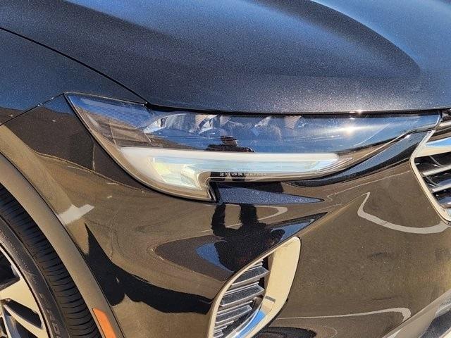 Buick Envision Essense 2023