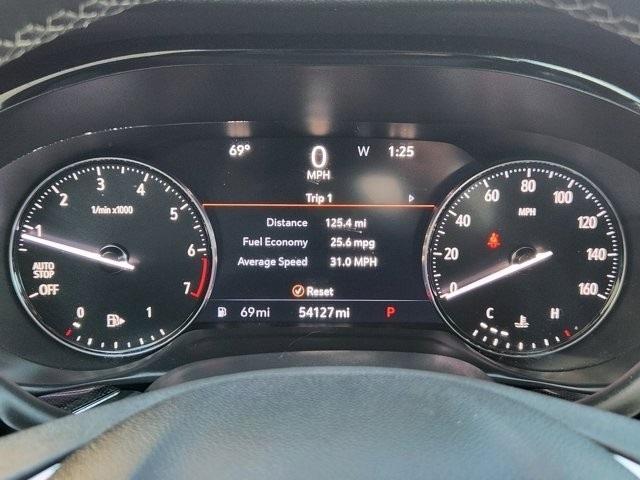 Buick Envision Essense 2023