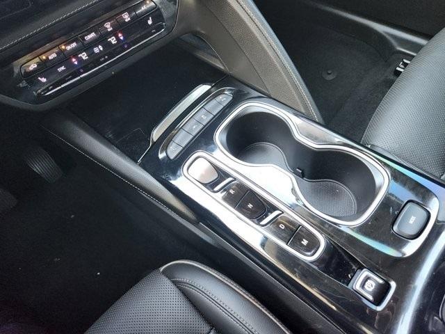 Buick Envision Essense 2023