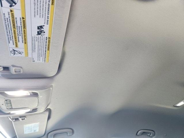 Buick Envision Essense 2023