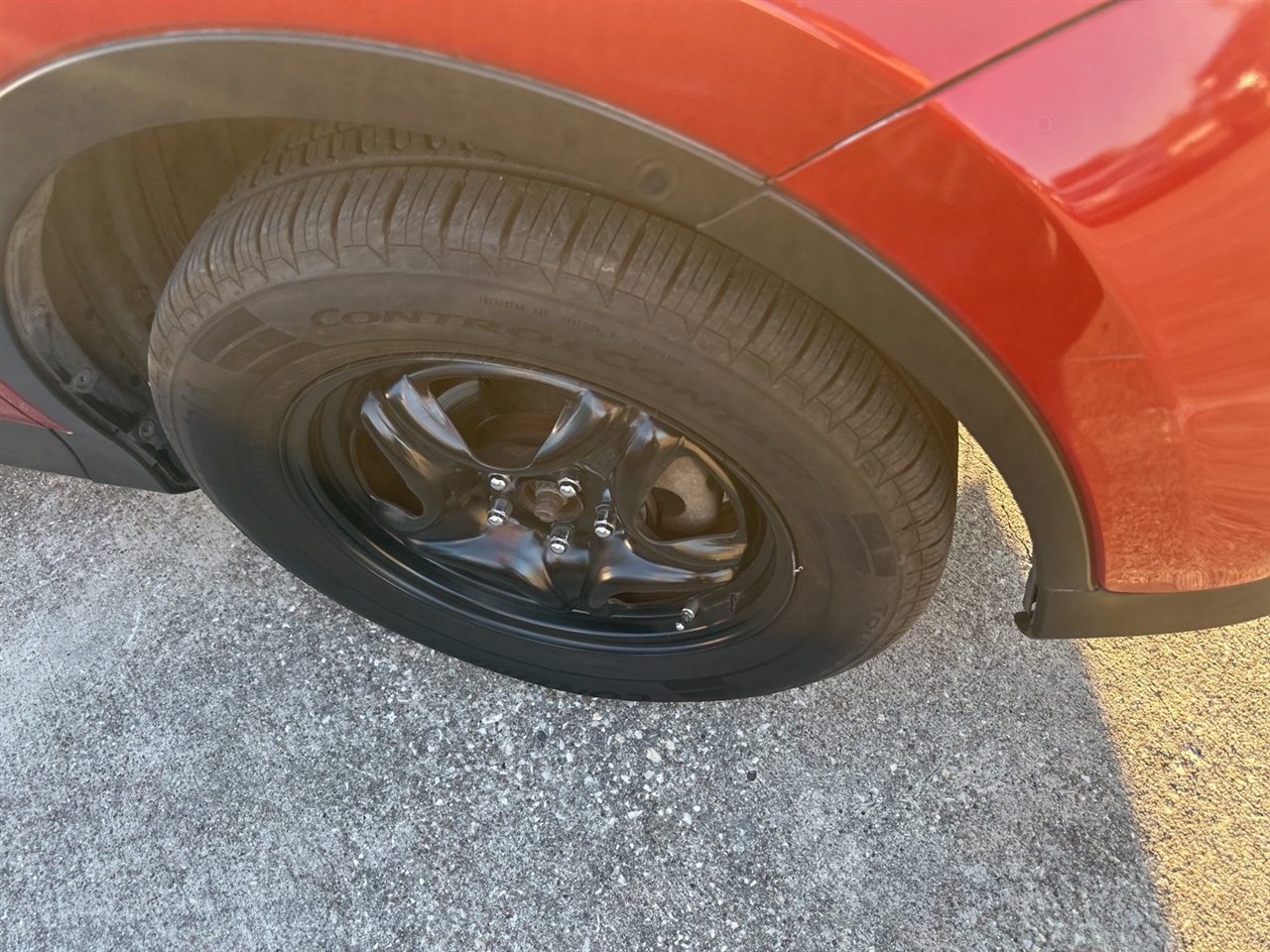 Toyota RAV4 LE FWD 2013