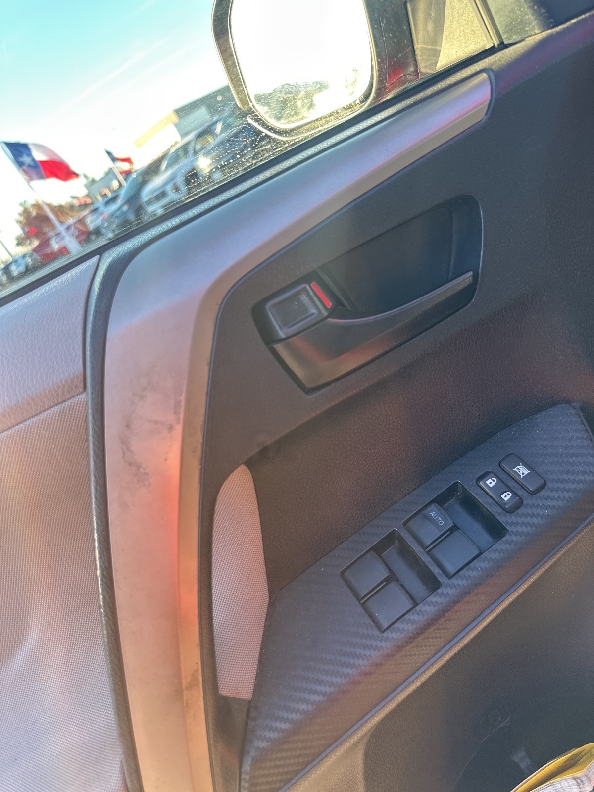 Toyota RAV4 LE FWD 2013