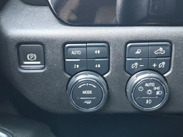 Chevrolet Silverado 1500 RST Crew Cab 4WD 2023