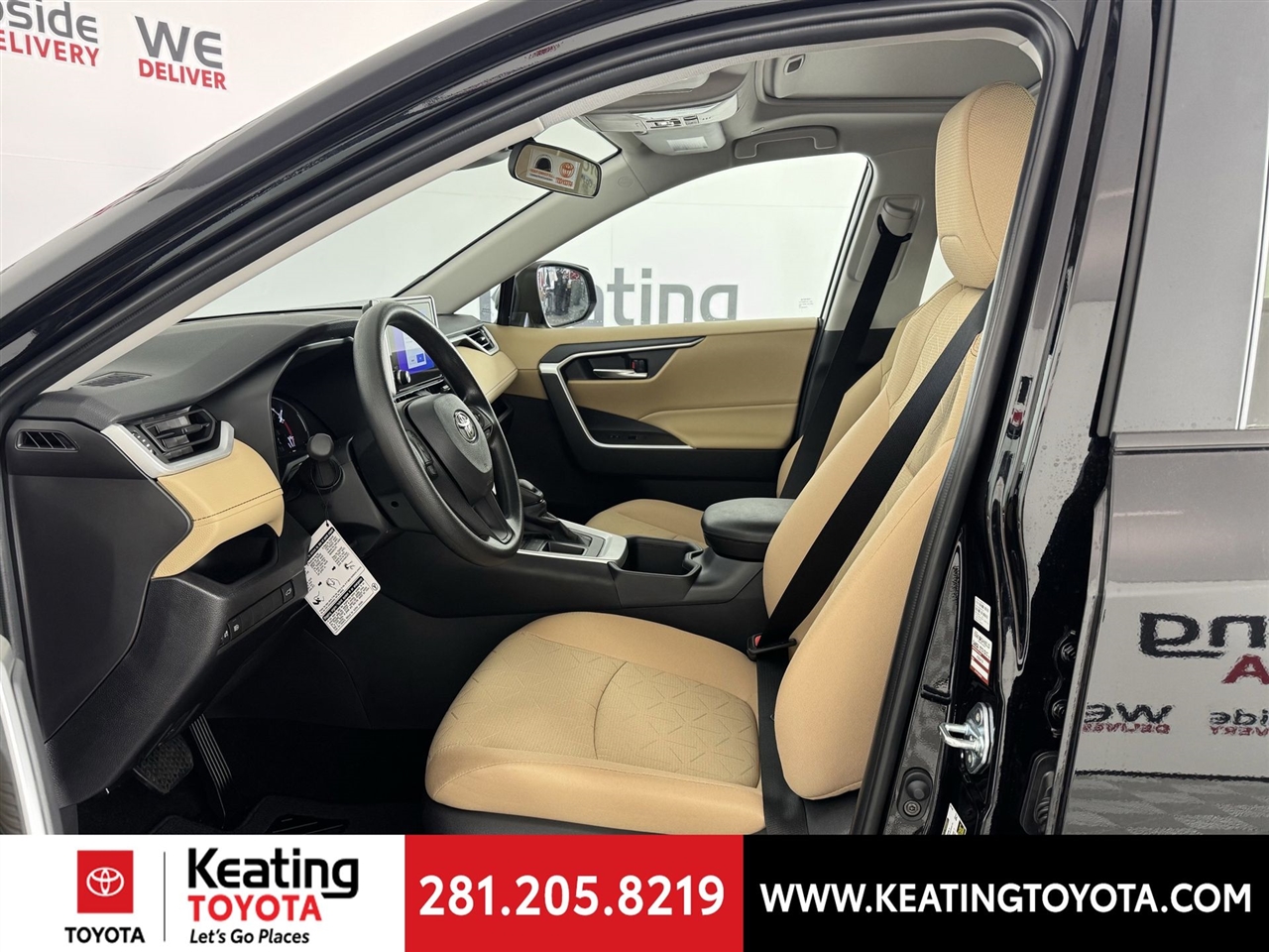 Toyota RAV4 XLE 2025