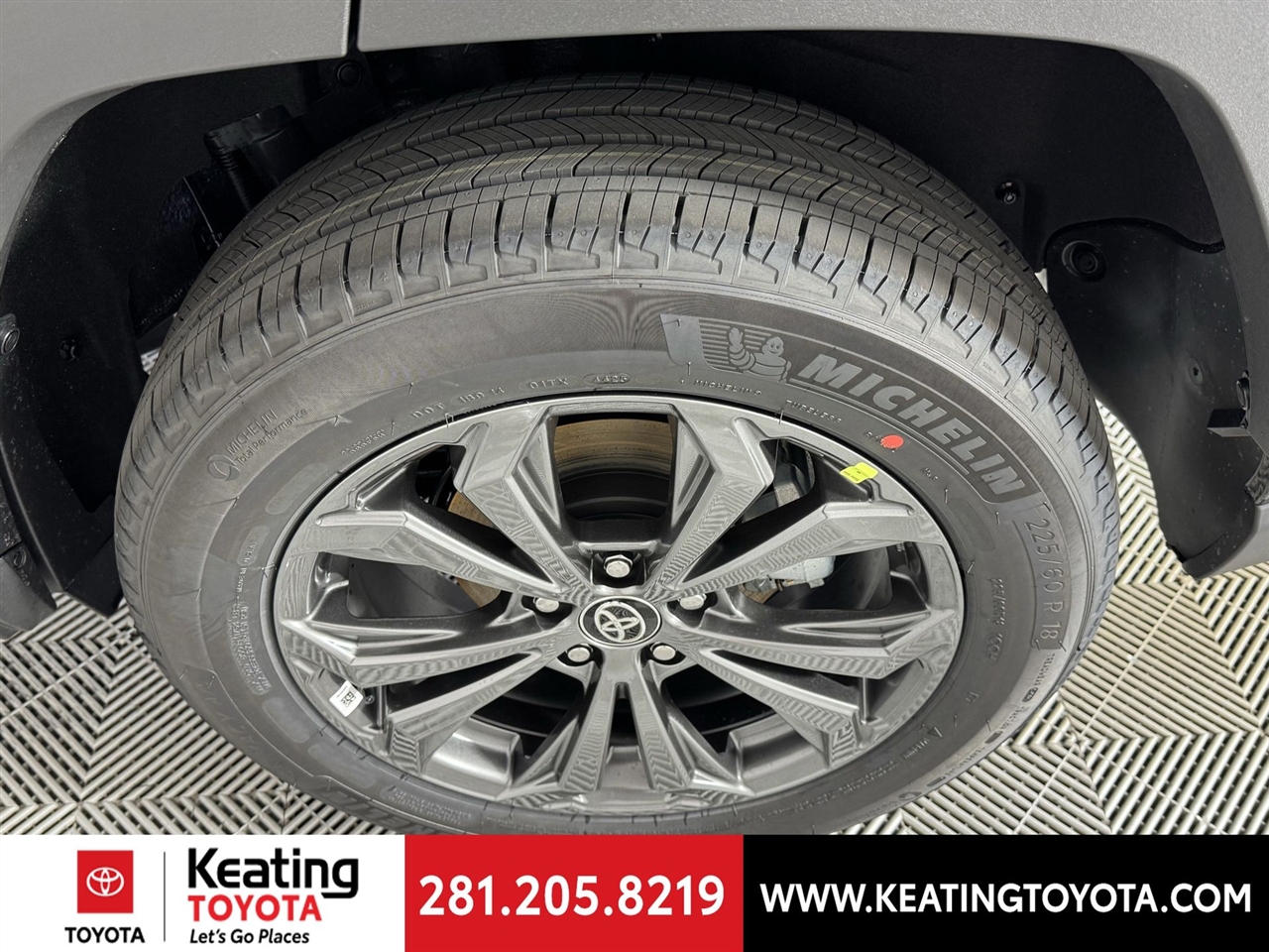 Toyota RAV4 Hybrid XLE Premium 2025