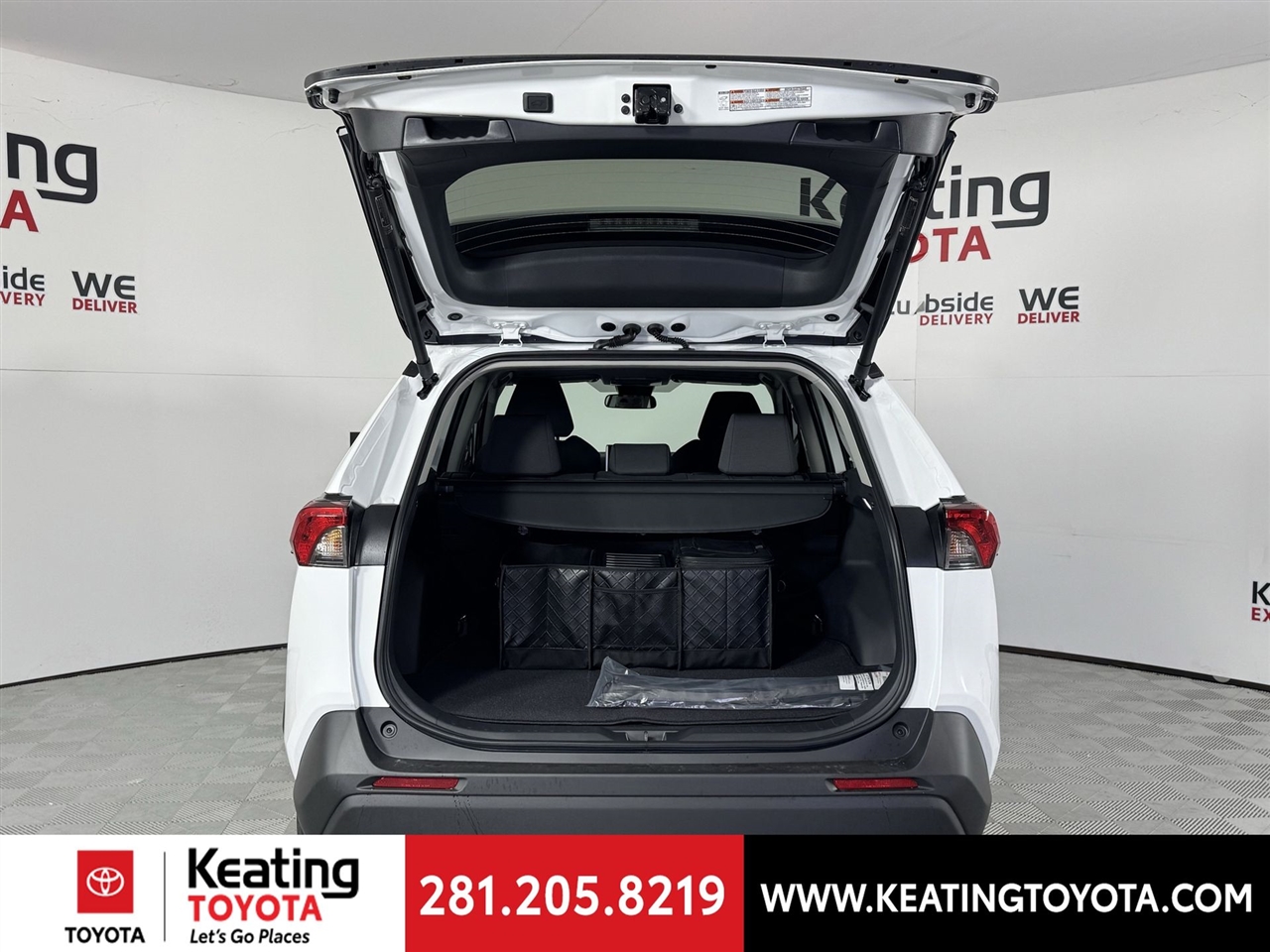 Toyota RAV4 Hybrid XLE 2025