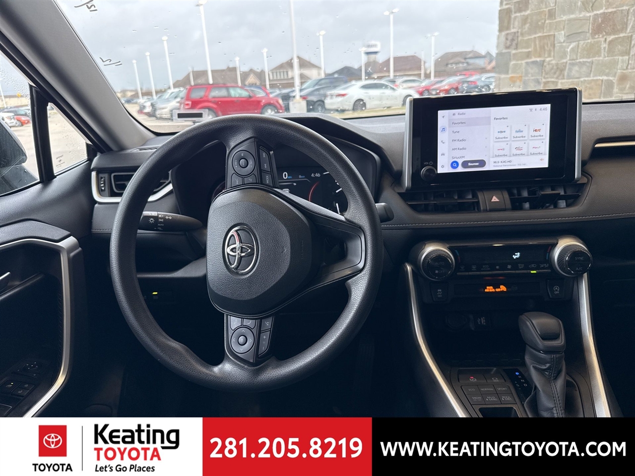 Toyota RAV4 XLE AWD 2025