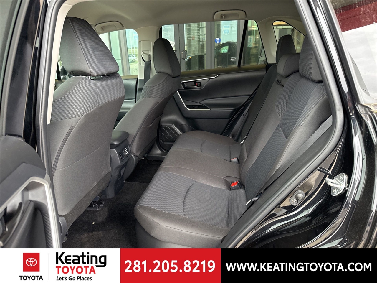 Toyota RAV4 Hybrid LE 2025