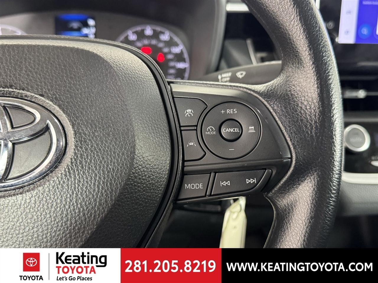 Toyota Corolla LE 2025