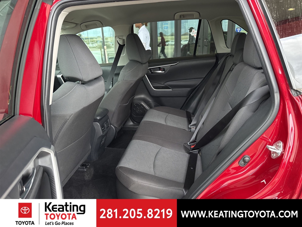 Toyota RAV4 Hybrid XLE 2025