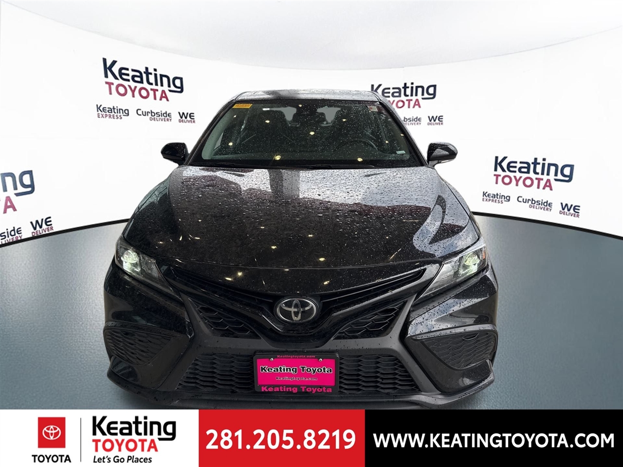 Toyota Camry SE 2023