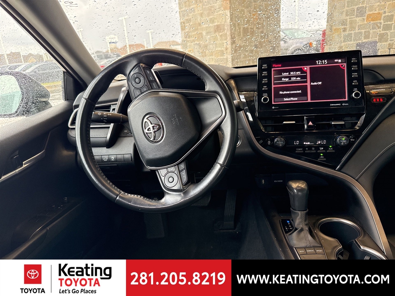 Toyota Camry SE 2023