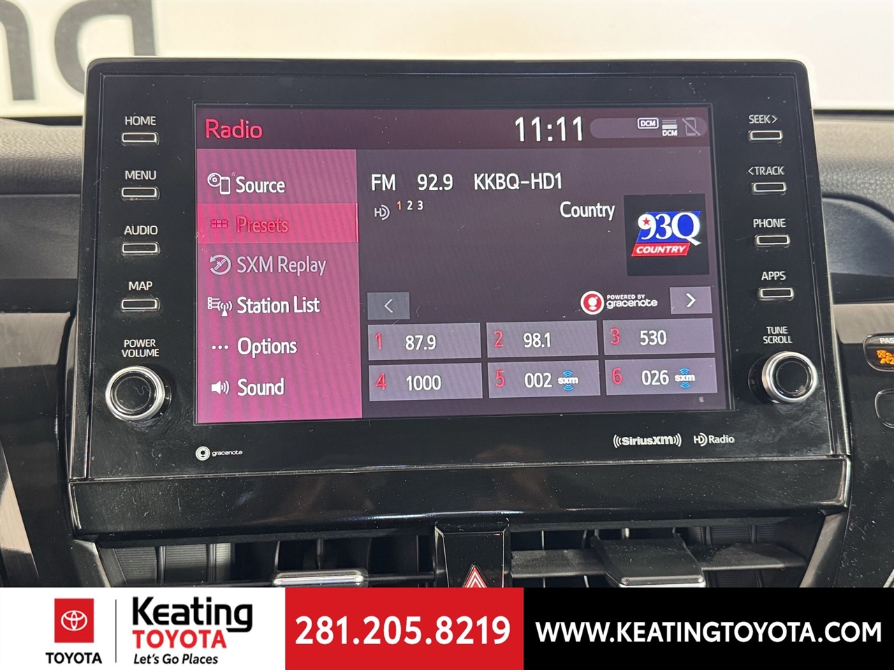 Toyota Camry SE 2023