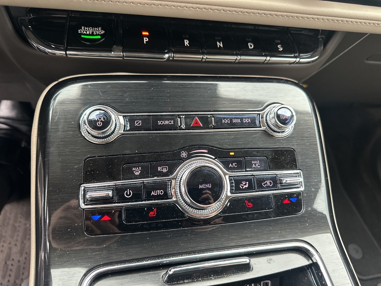 Lincoln Nautilus Base 2022