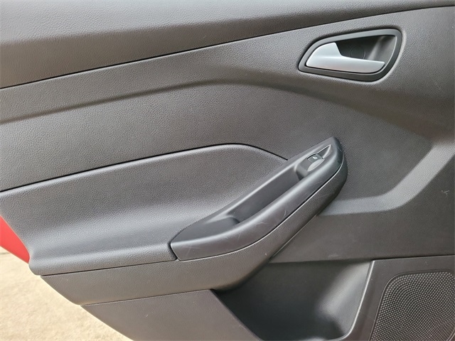 Ford Focus SE Sedan 2014