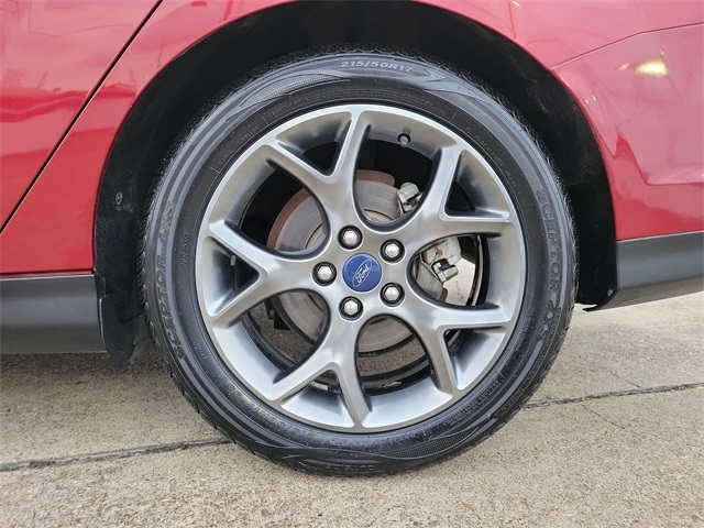 Ford Focus SE Sedan 2014