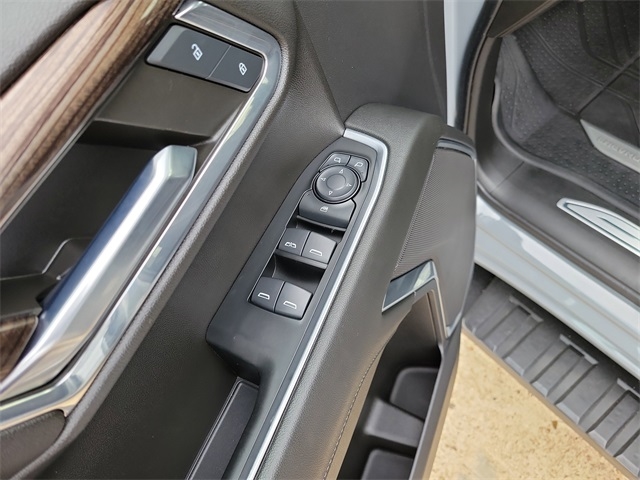 Chevrolet Silverado 1500 LT Crew Cab 2WD 2024