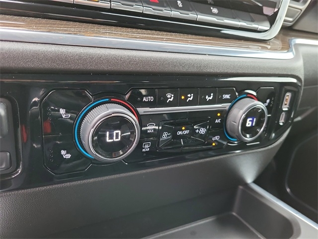 Chevrolet Silverado 1500 LT Crew Cab 2WD 2024