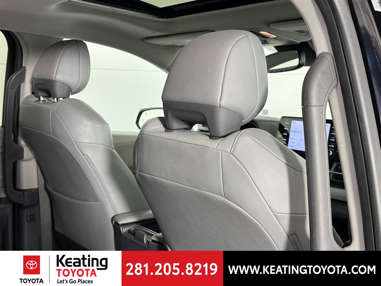 Toyota Sienna XLE 7-Passenger 2024