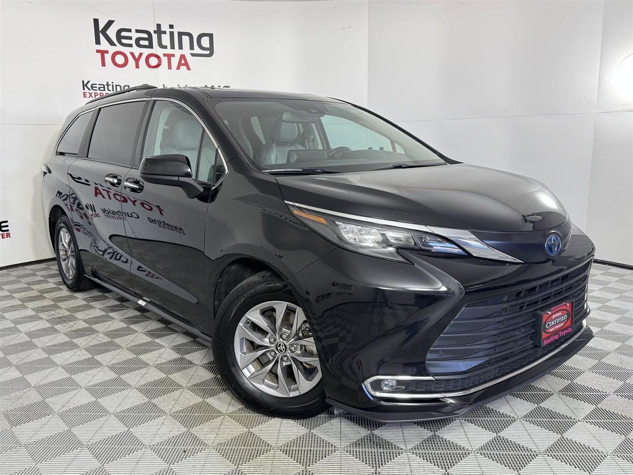 Toyota Sienna XLE 7-Passenger 2024