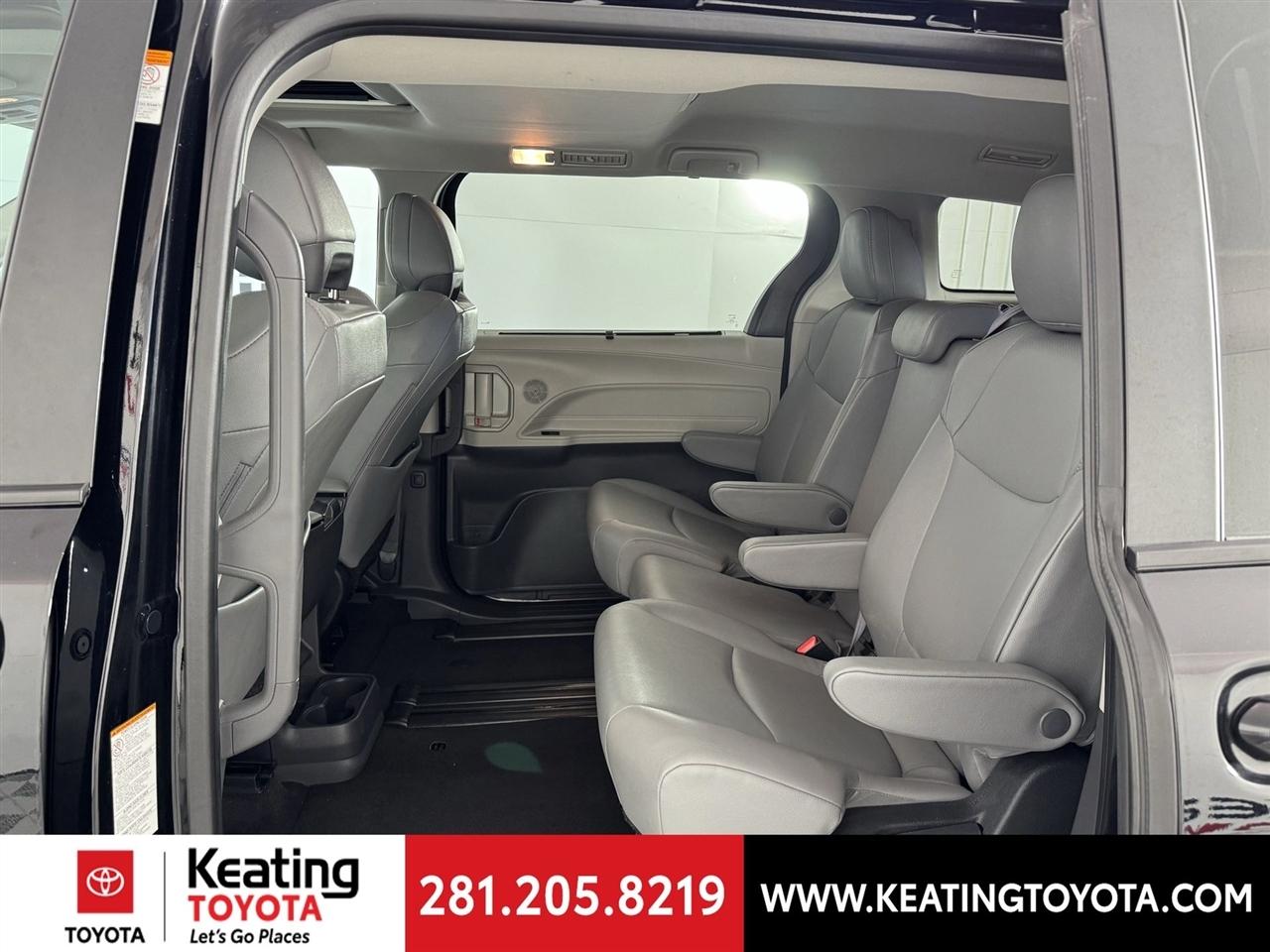 Toyota Sienna XLE 7-Passenger 2024