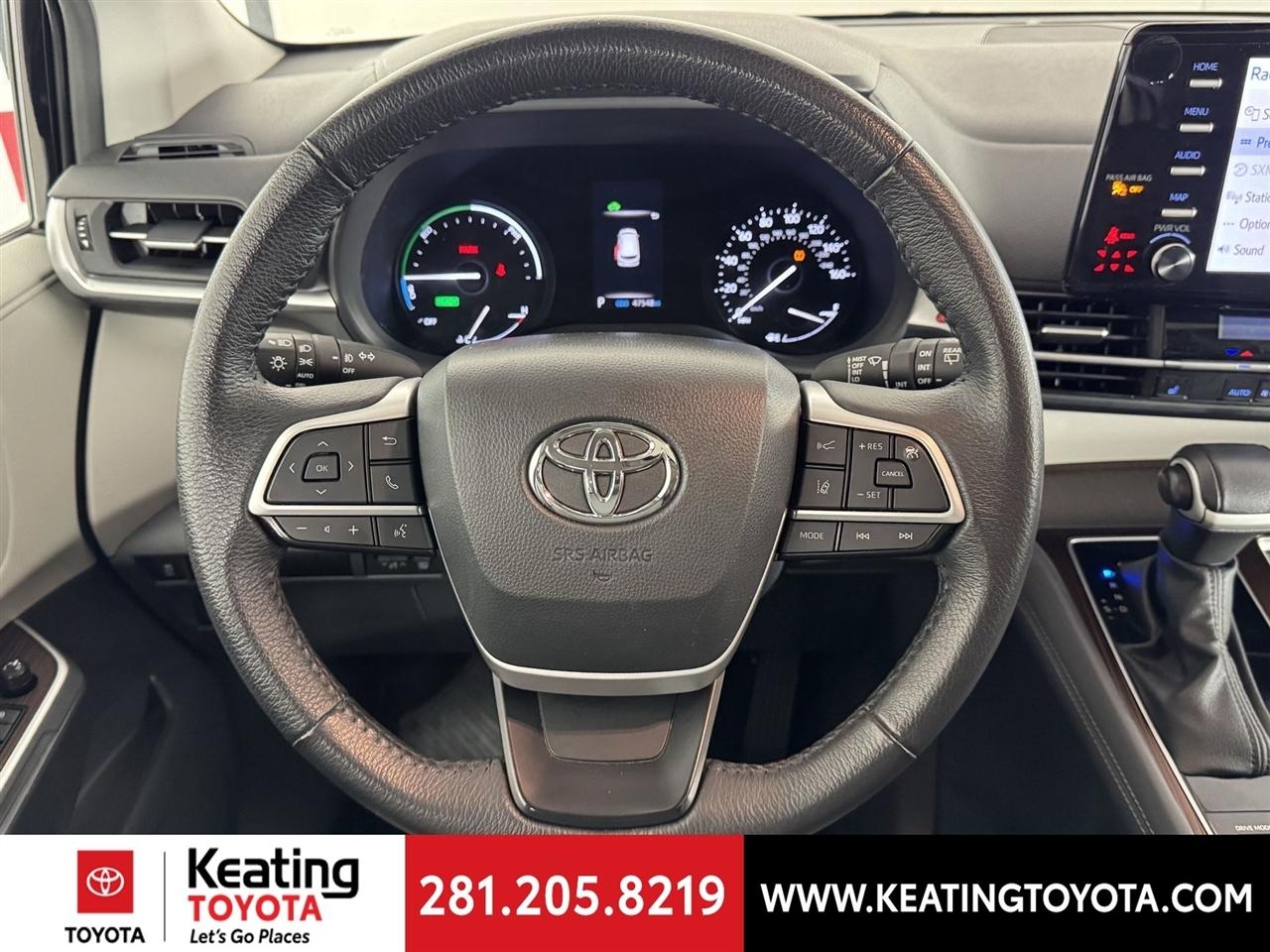 Toyota Sienna XLE 7-Passenger 2024