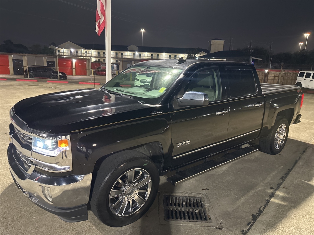 Chevrolet Silverado 1500 LTZ Crew Cab 4WD 2018