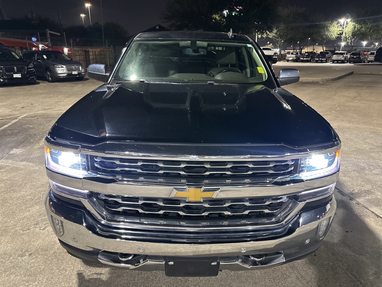 Chevrolet Silverado 1500 LTZ Crew Cab 4WD 2018