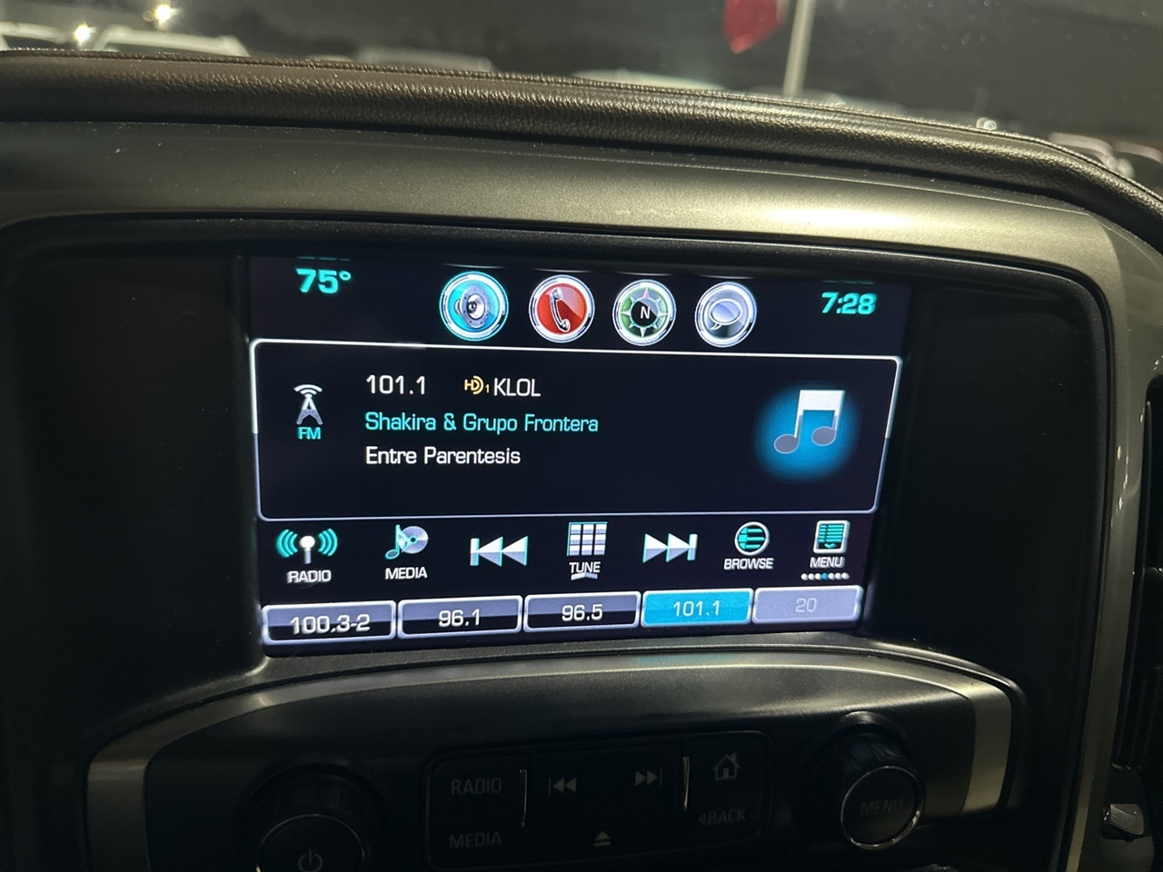 Chevrolet Silverado 1500 LTZ Crew Cab 4WD 2018