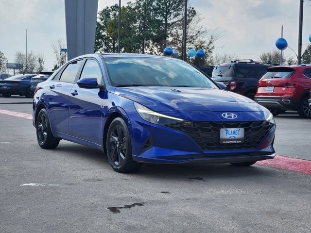 Hyundai Elantra SEL 2023