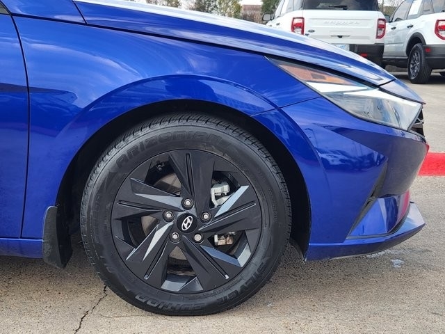 Hyundai Elantra SEL 2023