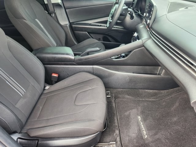 Hyundai Elantra SEL 2023