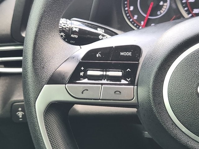 Hyundai Elantra SEL 2023