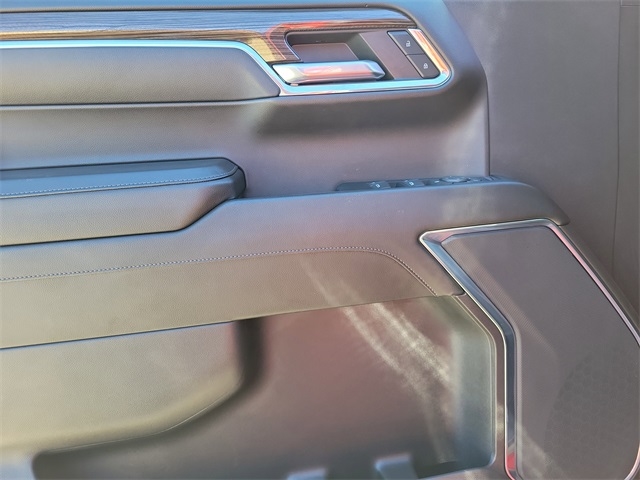 Chevrolet Silverado 1500 LT Crew Cab 2WD 2024