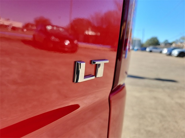 Chevrolet Silverado 1500 LT Crew Cab 2WD 2024