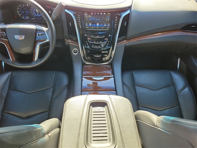 Cadillac Escalade Standard 2WD 2018