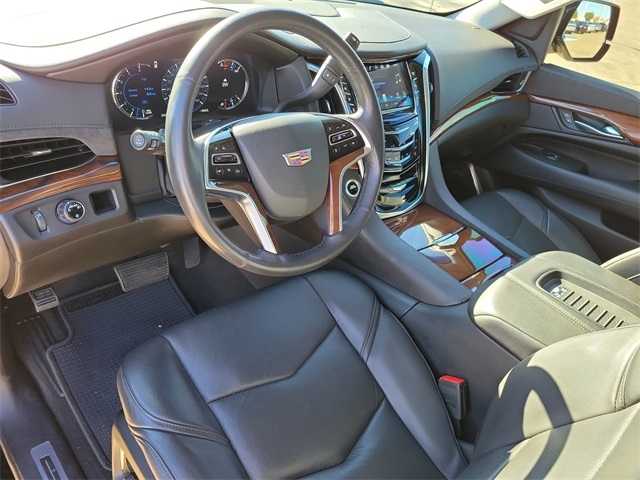 Cadillac Escalade Standard 2WD 2018