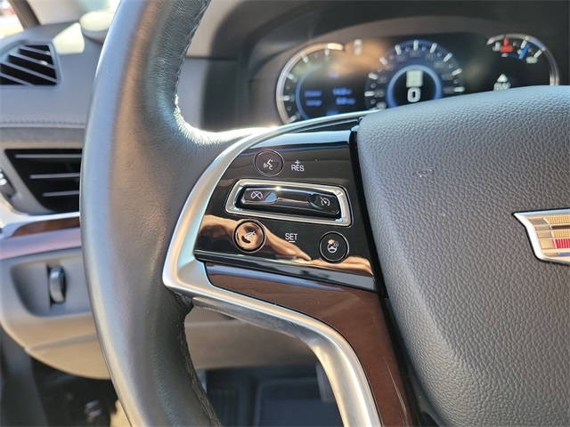 Cadillac Escalade Standard 2WD 2018