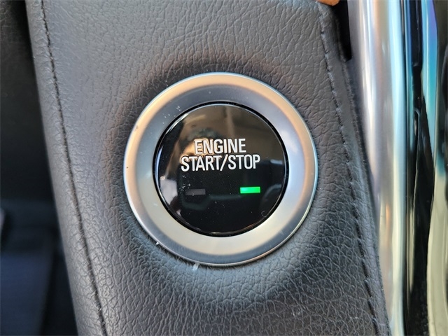 Cadillac Escalade Standard 2WD 2018