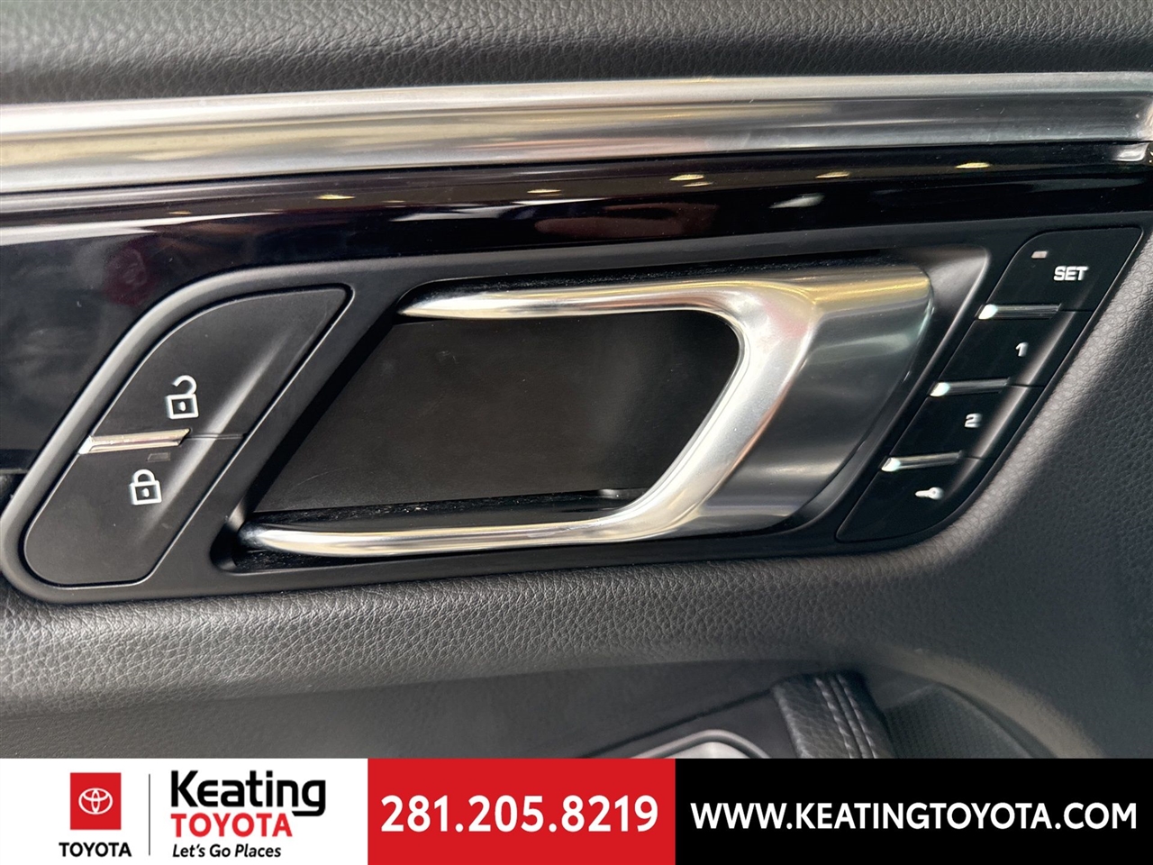 Porsche Macan Base 2022