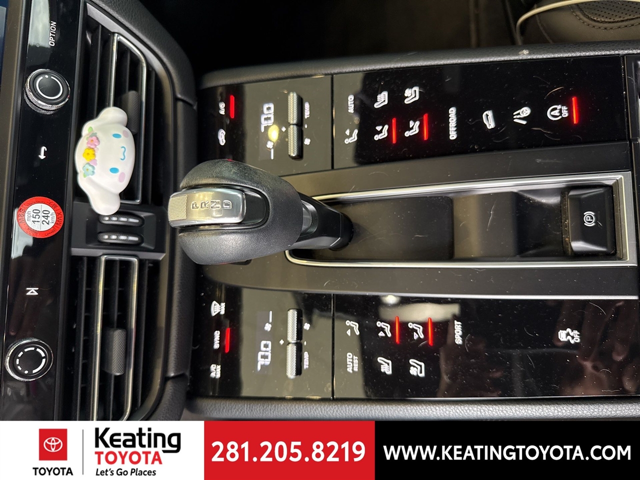 Porsche Macan Base 2022