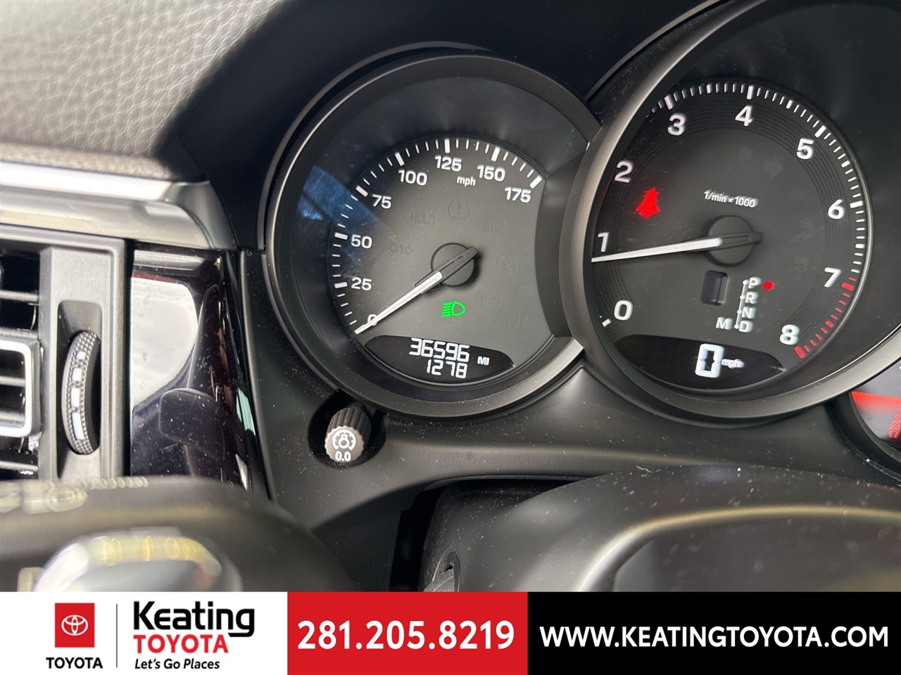 Porsche Macan Base 2022