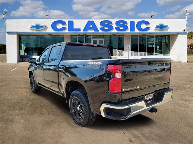 Chevrolet Silverado 1500 LT-L Crew Cab 4WD 2023