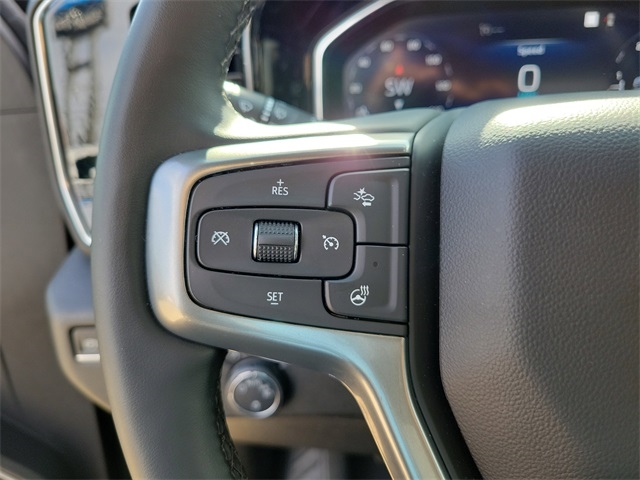 Chevrolet Silverado 1500 LT-L Crew Cab 4WD 2023