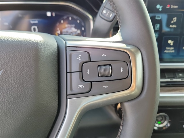 Chevrolet Silverado 1500 LT-L Crew Cab 4WD 2023