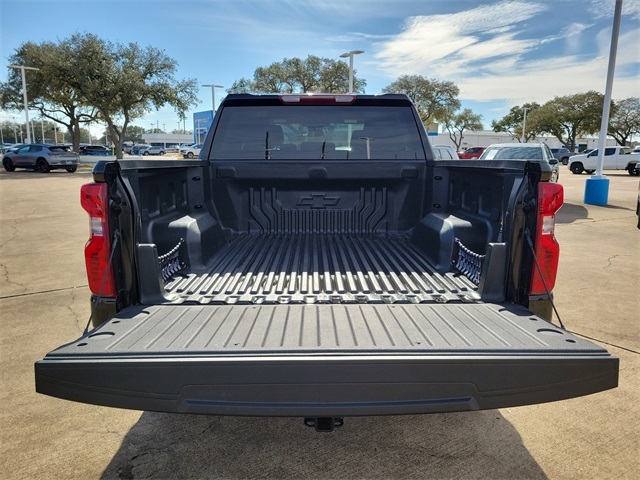 Chevrolet Silverado 1500 LT-L Crew Cab 4WD 2023