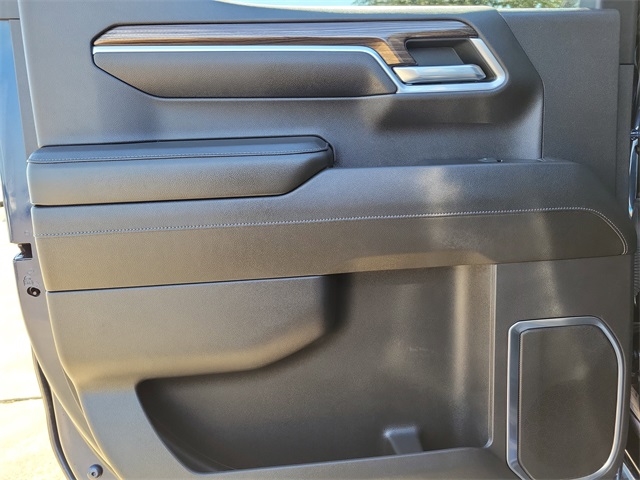 Chevrolet Silverado 1500 LT-L Crew Cab 4WD 2022